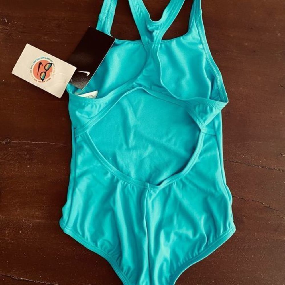 nike Girl's Essential Racerback One Piece - Picture 2 of 3